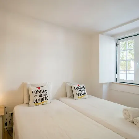 Appartamento Fantastic Location - Down Town Castle Lisbona
